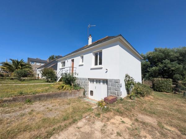 NEULLIAC MAISON EN REZ DE CHAUSSEE SURELEVE de 73m² 3 PIECES PARCELLE DE 1231m² EN PARTIE CONSTRUCTIBLE