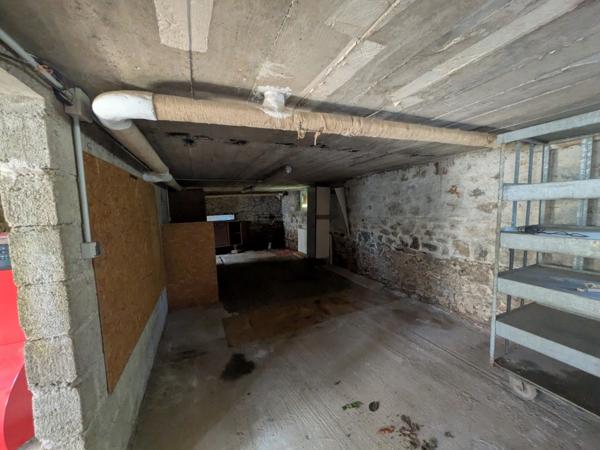 NEULLIAC MAISON EN REZ DE CHAUSSEE SURELEVE de 73m² 3 PIECES PARCELLE DE 1231m² EN PARTIE CONSTRUCTIBLE