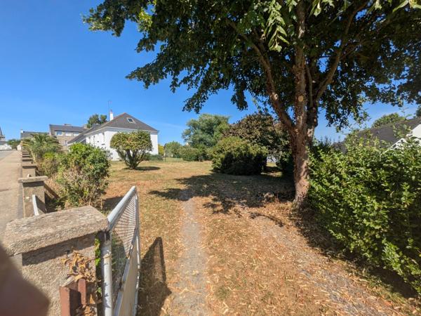 NEULLIAC MAISON EN REZ DE CHAUSSEE SURELEVE de 73m² 3 PIECES PARCELLE DE 1231m² EN PARTIE CONSTRUCTIBLE