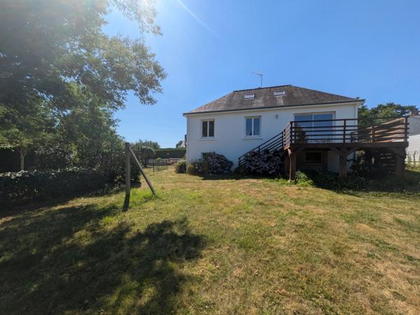 NEULLIAC MAISON EN REZ DE CHAUSSEE SURELEVE de 73m² 3 PIECES PARCELLE DE 1231m² EN PARTIE CONSTRUCTIBLE