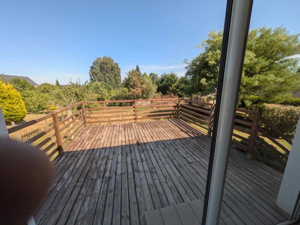 NEULLIAC MAISON EN REZ DE CHAUSSEE SURELEVE de 73m² 3 PIECES PARCELLE DE 1231m² EN PARTIE CONSTRUCTIBLE