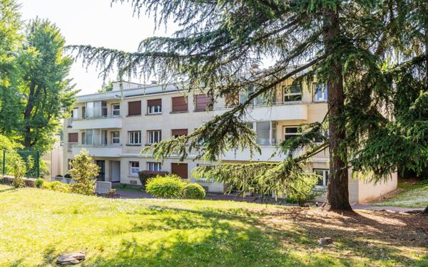 Appartement à vendre    3 pièces • 86 m2 Créteil