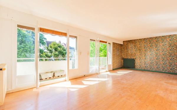 Appartement à vendre    3 pièces • 86 m2 Créteil