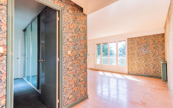 Appartement à vendre    3 pièces • 86 m2 Créteil