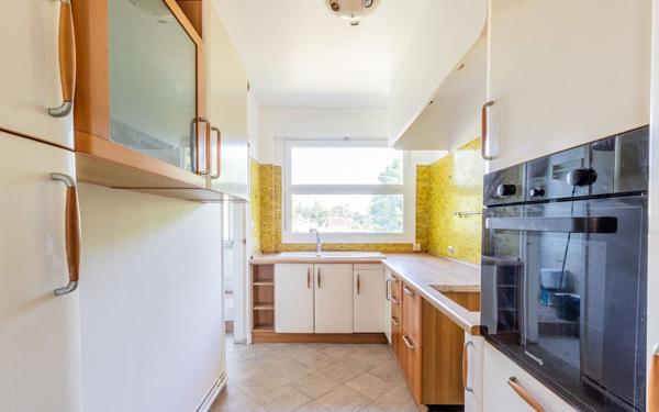 Appartement à vendre    3 pièces • 86 m2 Créteil