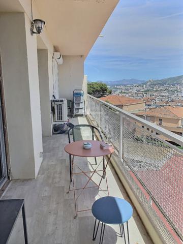 Appartement T3 avec terrasse et box  à louer à Marseille - 13008 quartier Perier
