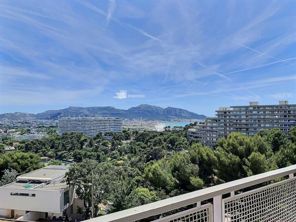 Appartement T3 avec terrasse et box  à louer à Marseille - 13008 quartier Perier