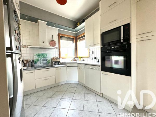 Maison à vendre 4 pièces 92 m² Ormesson-sur-Marne