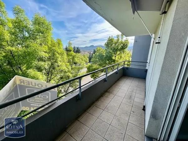 Appartement à louer 2 pièces 51.6m² Clermont-Ferrand (63000)