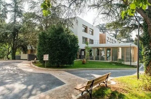 INVESTISSEMENT LOCATIF – ST PERAY – Résidence Ehpad Les Bains - 6,52% de rentabilité