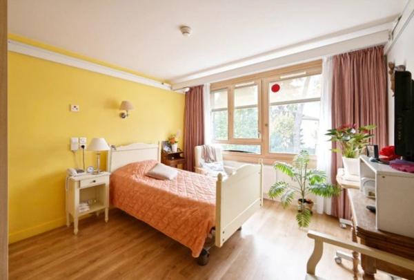 INVESTISSEMENT LOCATIF – ST PERAY – Résidence Ehpad Les Bains - 6,52% de rentabilité