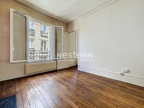 ISSY LES MOULINEAUX - QUARTIER MAIRIE D'ISSY - Appartement traversant 2 pièces charme de l'ancien