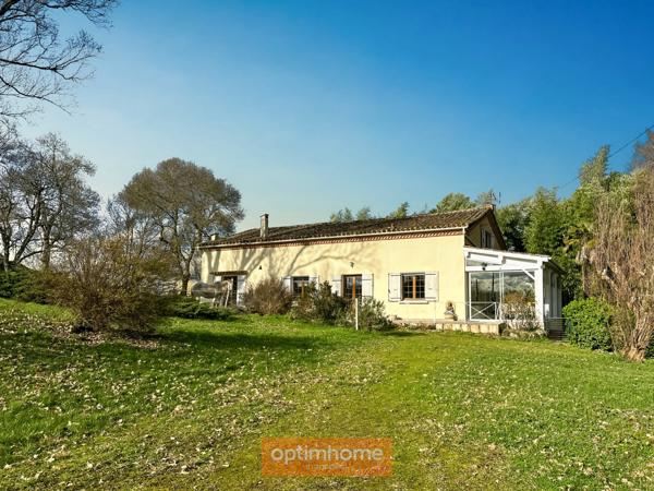 Maison de campagne avec son gite indépendant et dépendances sur 2,50 Ha.