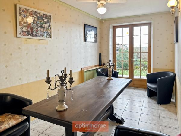 Maison de campagne avec son gite indépendant et dépendances sur 2,50 Ha.
