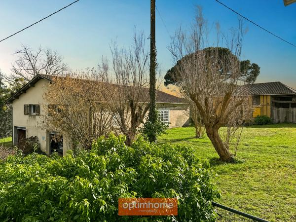 Maison de campagne avec son gite indépendant et dépendances sur 2,50 Ha.
