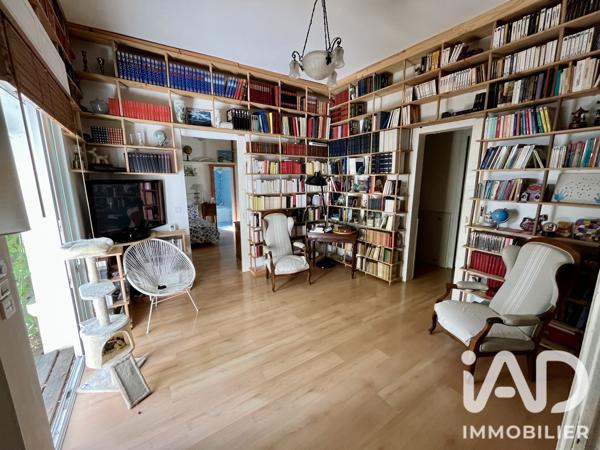 Maison à vendre 8 pièces 215 m² Mérignac