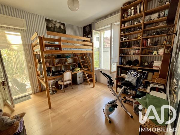 Maison à vendre 8 pièces 215 m² Mérignac