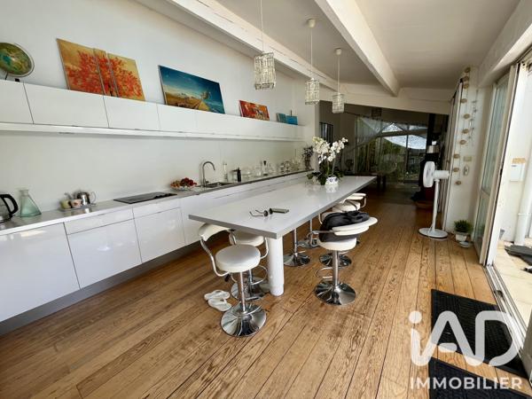 Maison à vendre 8 pièces 215 m² Mérignac