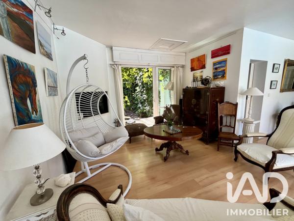 Maison à vendre 8 pièces 215 m² Mérignac