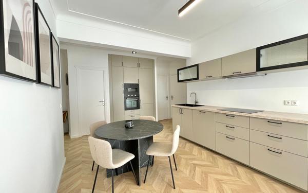 Appartement à vendre    4 pièces • 80,06 m2 Nice
