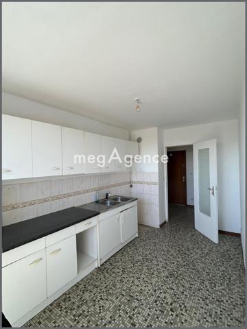 Appartement à VILLEFRANCHE-SUR-SAONE, 69400 - 3 pièces 80m²