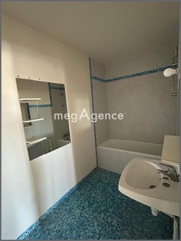 Appartement à VILLEFRANCHE-SUR-SAONE, 69400 - 3 pièces 80m²