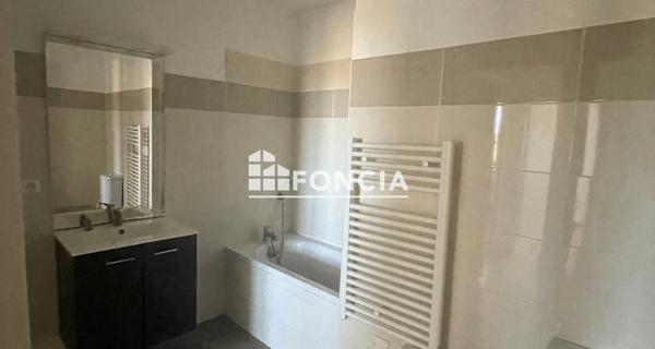 Location Appartement 3 pièces 69.09 m² - Le Pontet 84130
