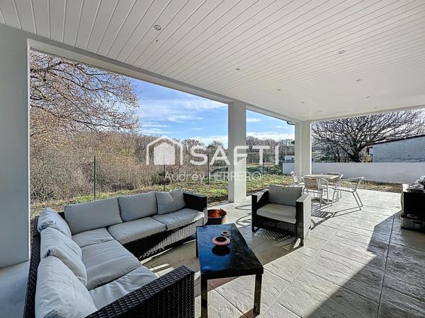 Maison Type T6 de 165m2 à MONTBERON