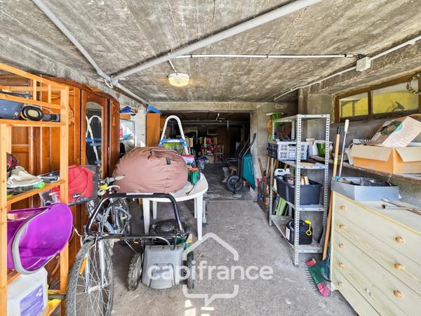 NEVERS (58) - Maison familiale - 223 m² - 6 chambres - terrain 902 m²