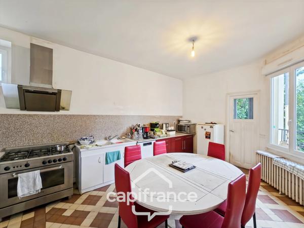 NEVERS (58) - Maison familiale - 223 m² - 6 chambres - terrain 902 m²