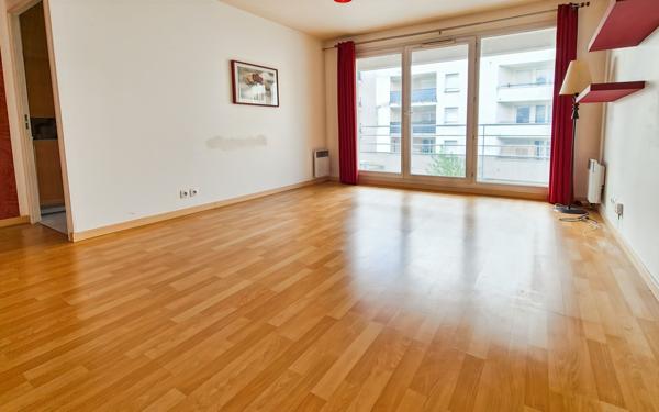 Appartement à vendre    2 pièces • 44,25 m2 Cergy