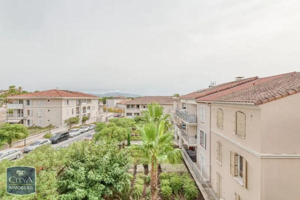 Appartement à louer 3 pièces 58.92m² Puget-sur-Argens (83480)