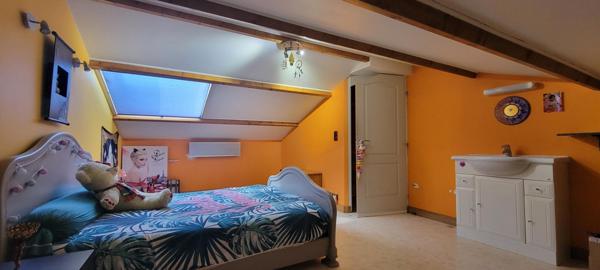 PROPRIÉTÉ FAMILIALE A 5 MINUTES DES PLAGES