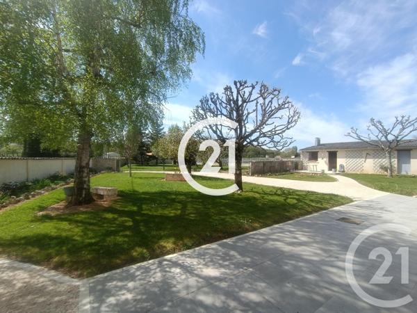 Maison à vendre  5 pièces - 184 m2 ST SULPICE DE COGNAC - 16