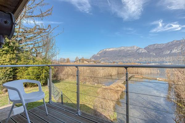 Chalet les pieds dans l'eau