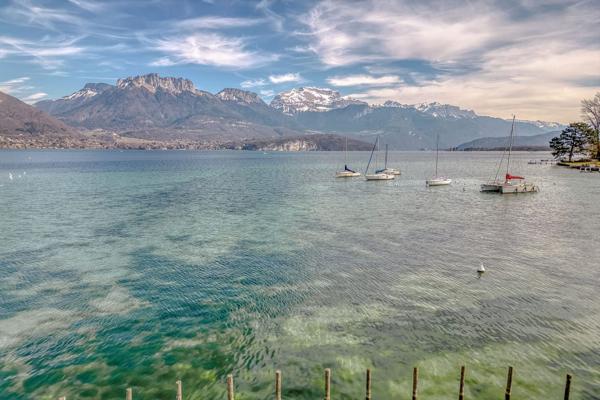 Chalet les pieds dans l'eau