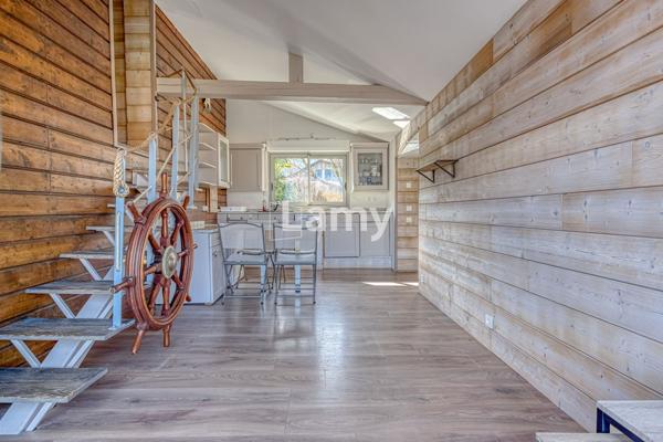 Chalet les pieds dans l'eau