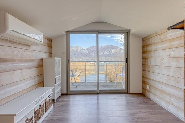 Chalet les pieds dans l'eau