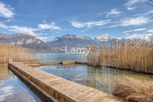 Chalet les pieds dans l'eau