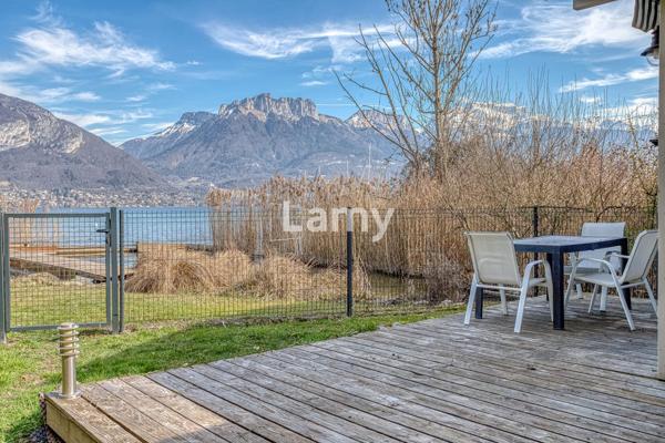 Chalet les pieds dans l'eau