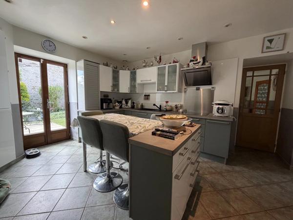 Vente Maison 9 pièces 210 m2 à Villers-Cotterêts