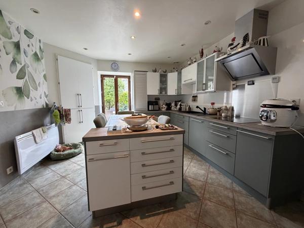 Vente Maison 9 pièces 210 m2 à Villers-Cotterêts