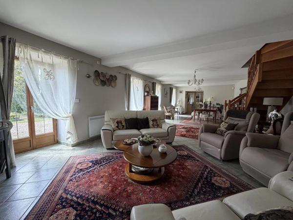 Vente Maison 9 pièces 210 m2 à Villers-Cotterêts