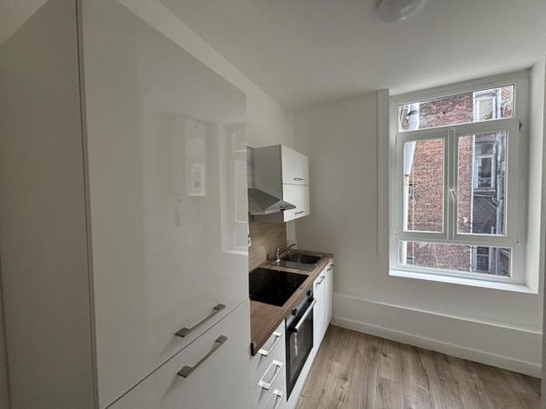 A LOUER : T3 à LILLE • Gare lille flandres • 1 055 € CC • Réf. G596