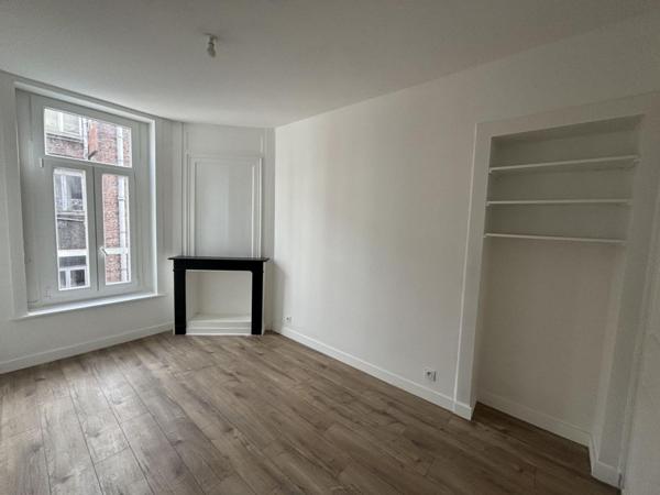 A LOUER : T3 à LILLE • Gare lille flandres • 1 055 € CC • Réf. G596
