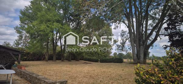 Belle longère rénovée de 200 m² sur terrain arboré de 1 700 m²