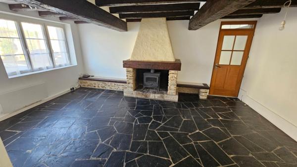 Houdan 5 mn / Gambais 2 mn / Maison de ville 104 m2