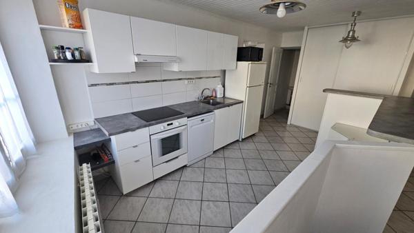 Houdan 5 mn / Gambais 2 mn / Maison de ville 104 m2
