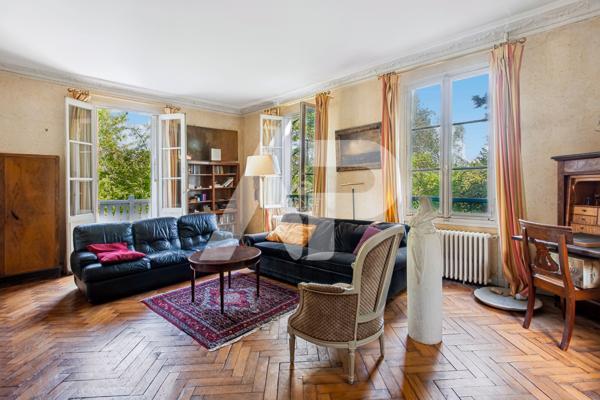 SEVRES RIVE GAUCHE - DEMEURE DE CHARME €1 270 000 ** - Référence 661-S