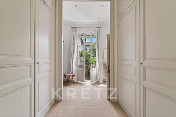 Hôtel Particulier avec jardin (XVIIIe) - Avignon intra-muros